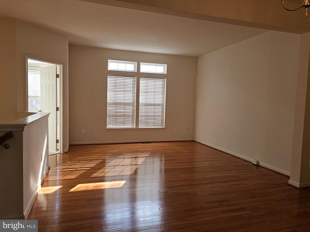 311 MONROE POINT DRIVE