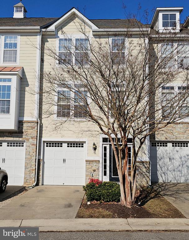 311 MONROE POINT DRIVE
