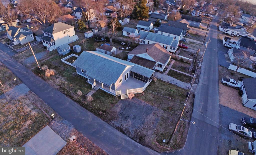 1002 MARSHALL AVE