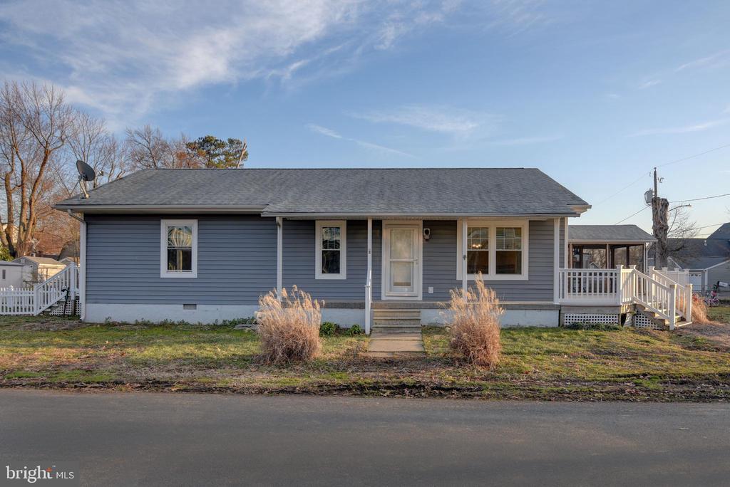 1002 MARSHALL AVE