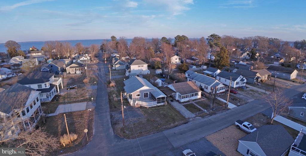 1002 MARSHALL AVE
