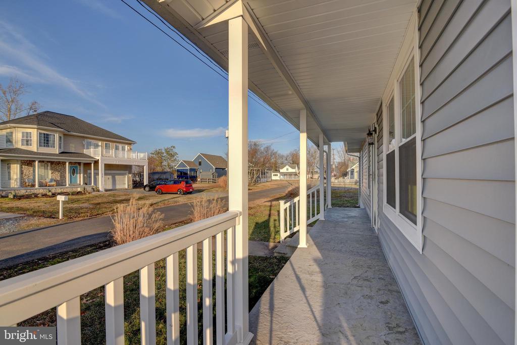 1002 MARSHALL AVE