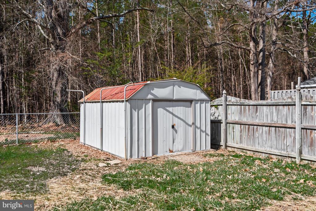 239 WAKEFIELD DRIVE