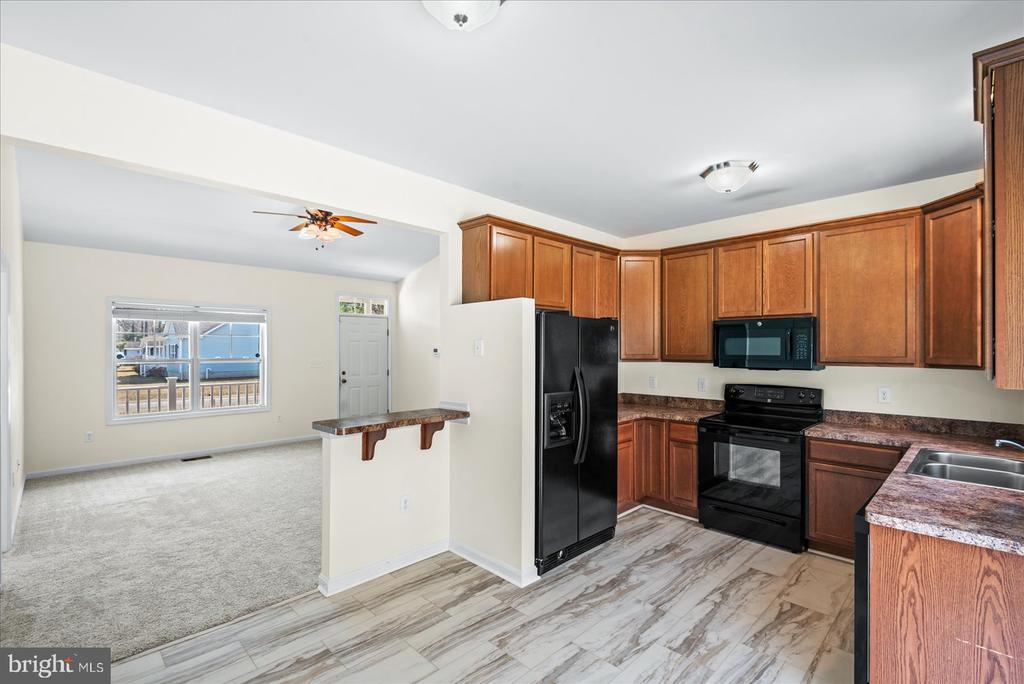 239 WAKEFIELD DRIVE