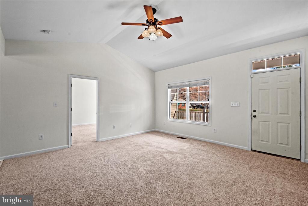 239 WAKEFIELD DRIVE