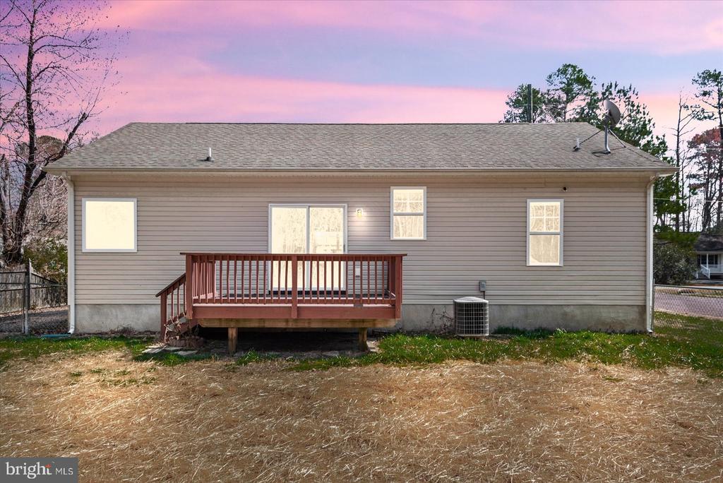 239 WAKEFIELD DRIVE