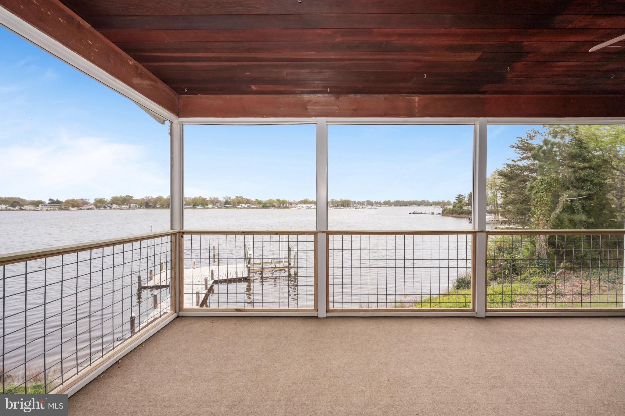 36 WATERVIEW POINT