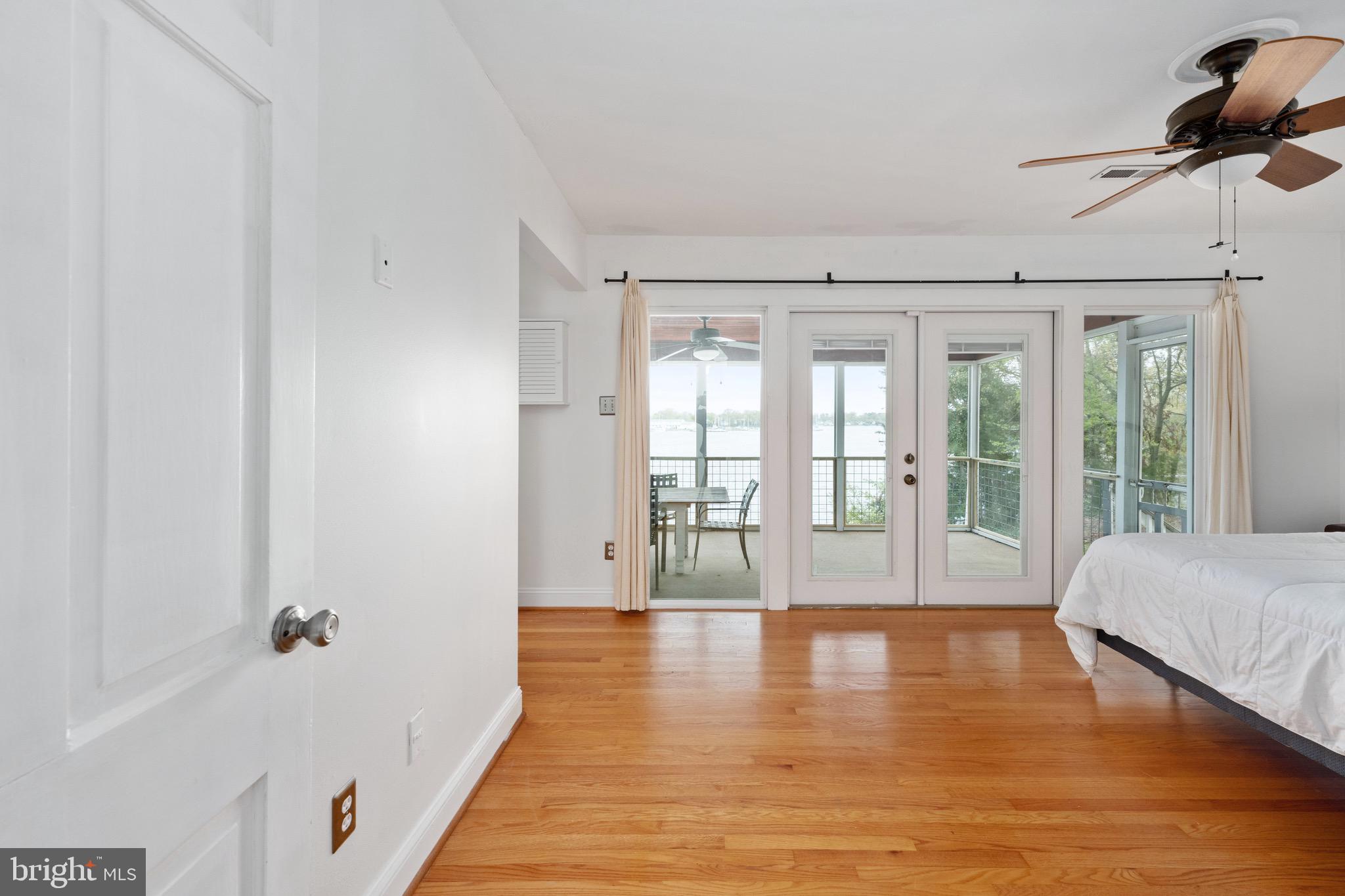 36 WATERVIEW POINT