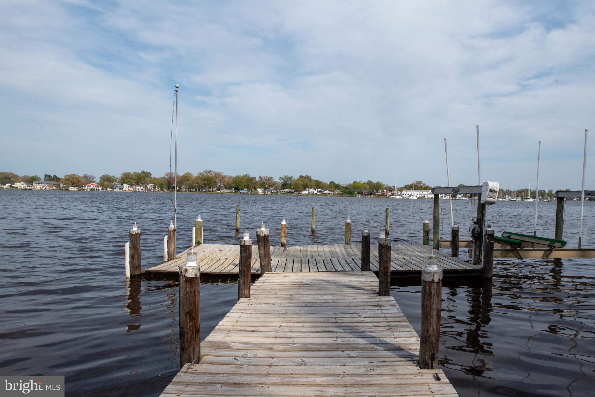 36 WATERVIEW POINT