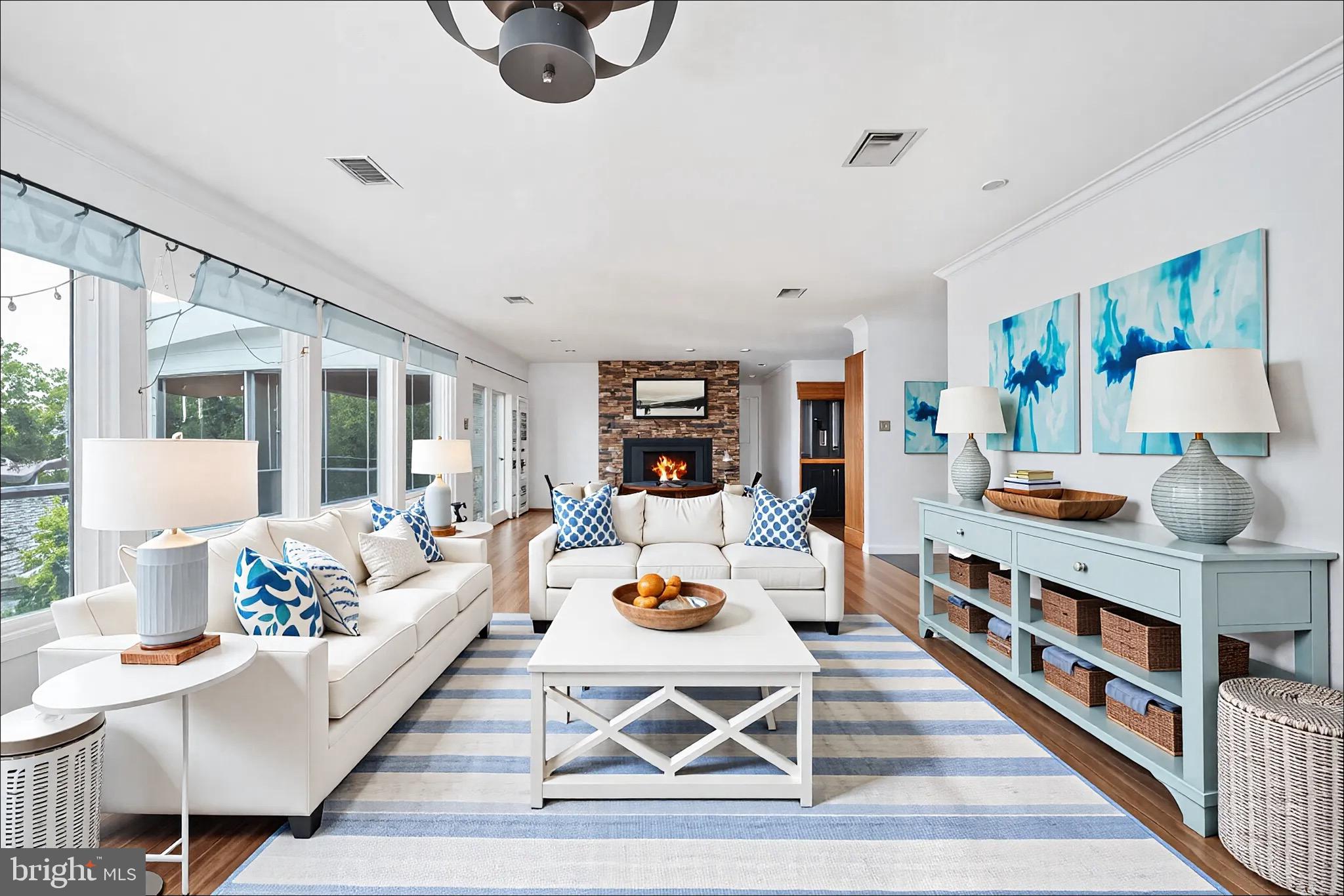 36 WATERVIEW POINT