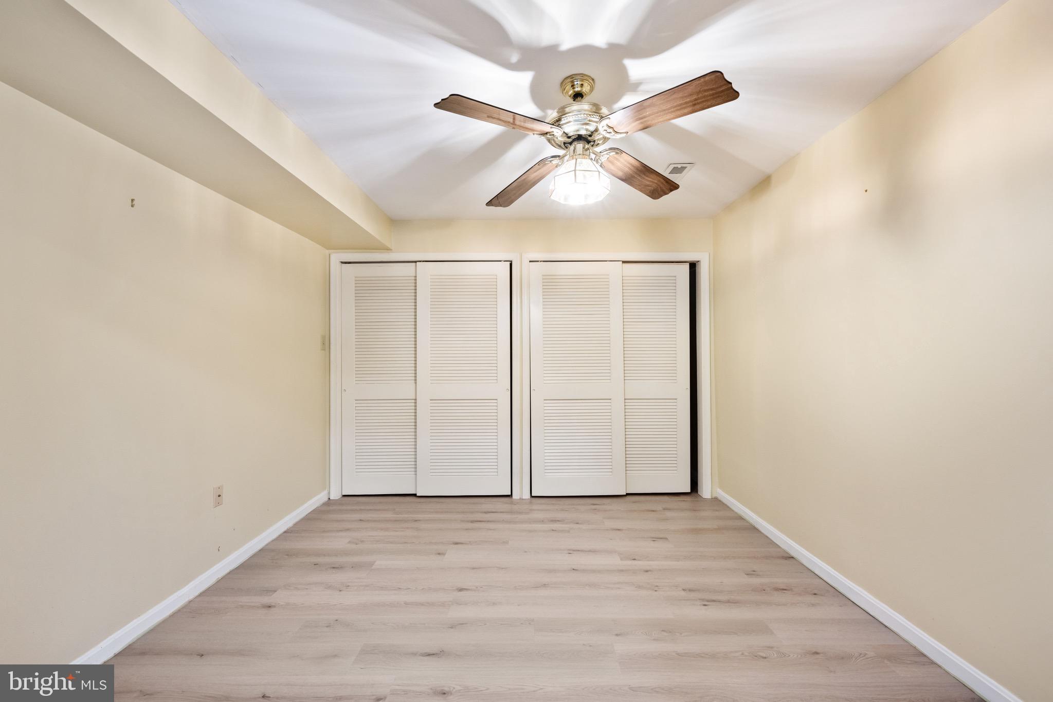 36 WATERVIEW POINT