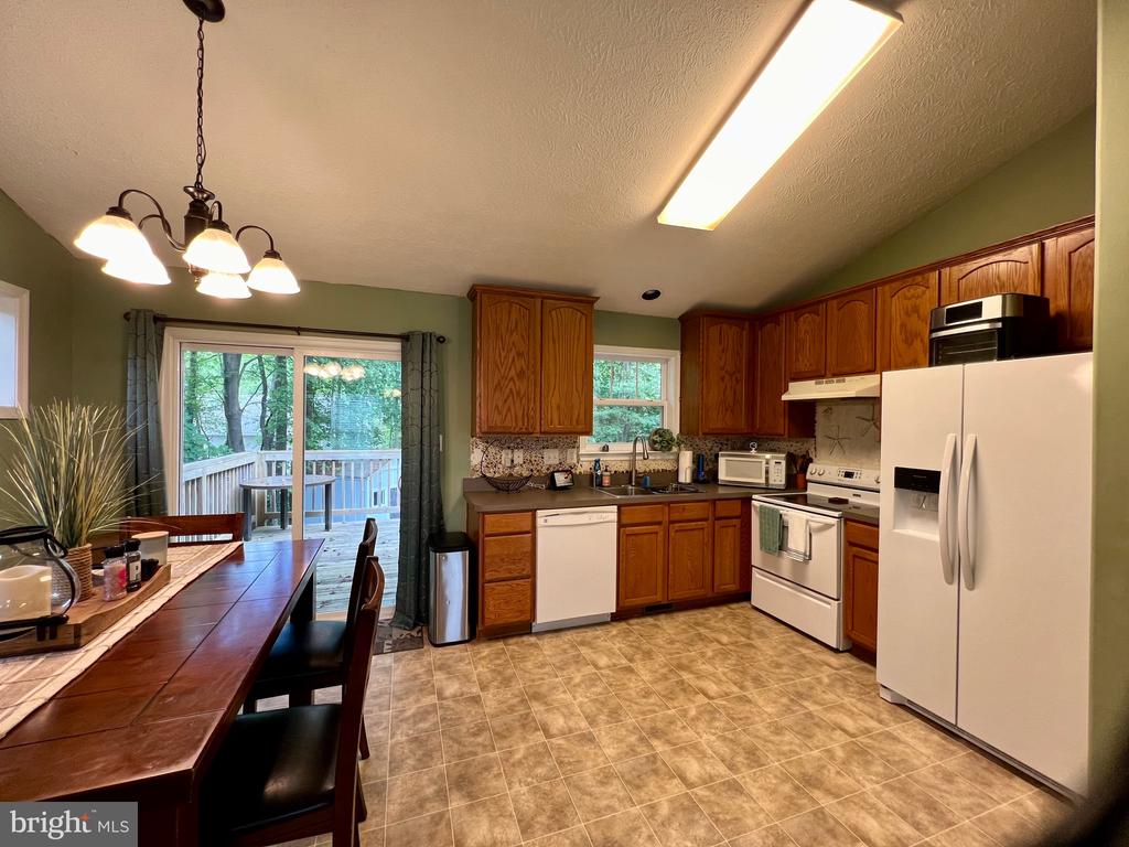 303 CLEARVIEW DRIVE
