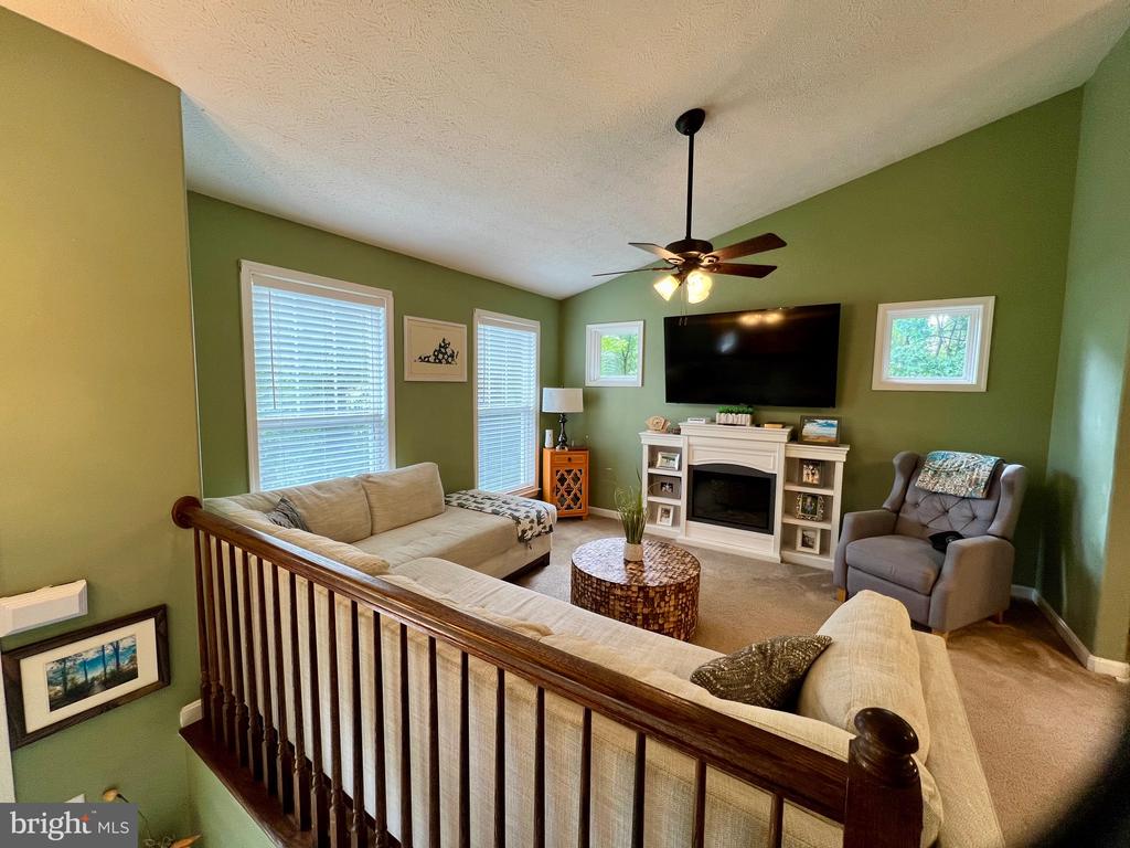 303 CLEARVIEW DRIVE