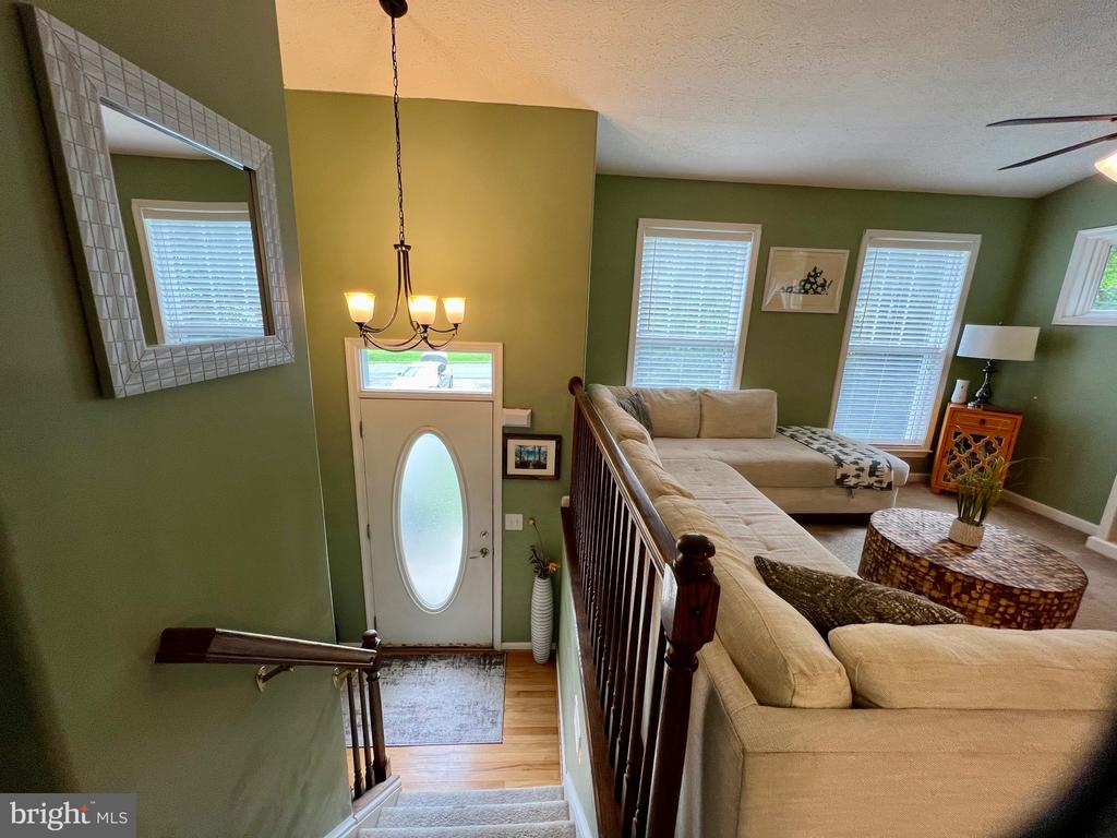 303 CLEARVIEW DRIVE