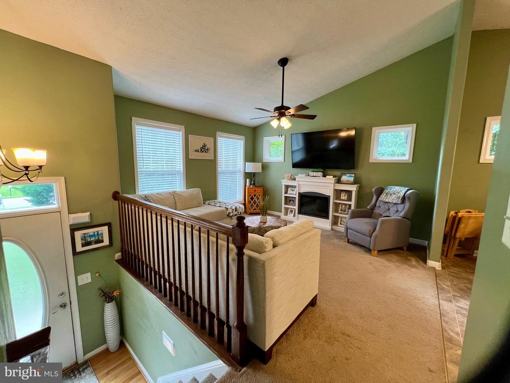 303 CLEARVIEW DRIVE