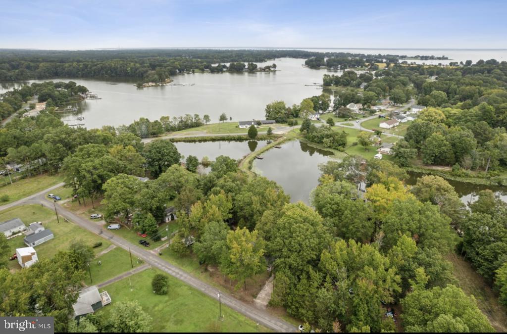 303 CLEARVIEW DRIVE