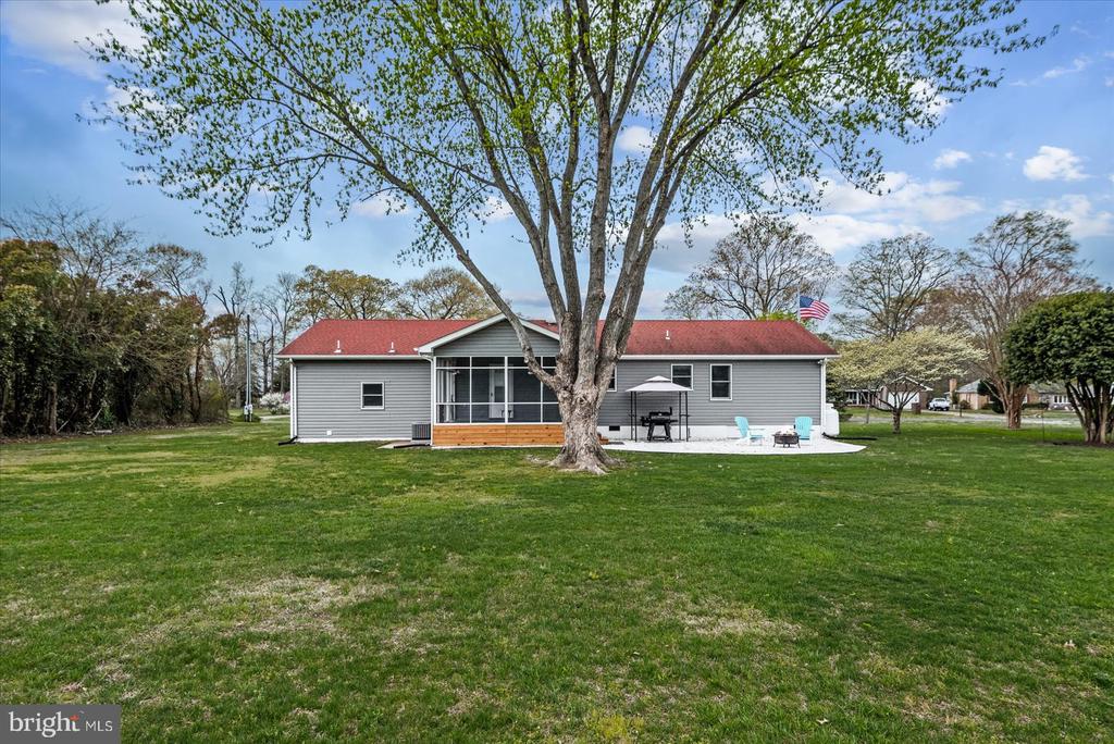 137 SEBASTIAN AVE