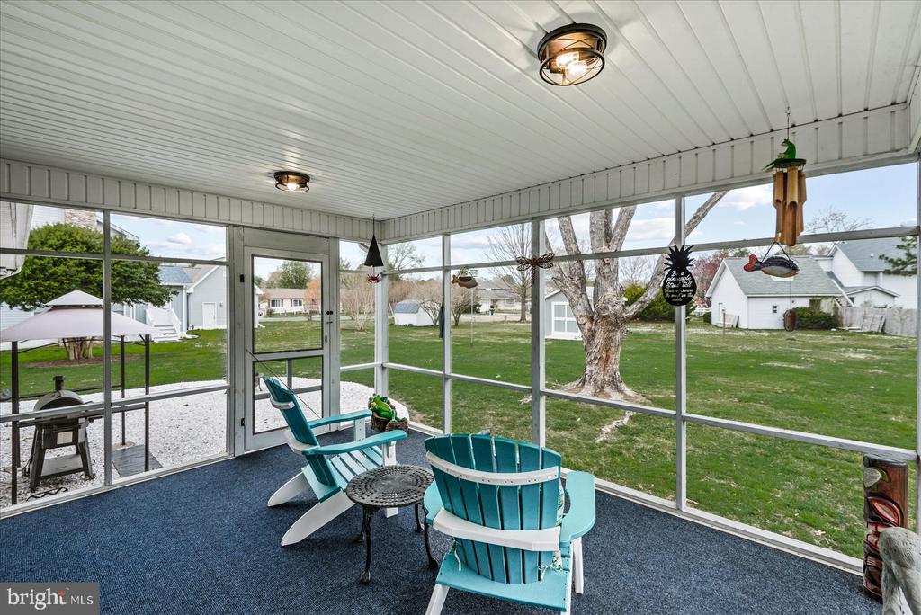 137 SEBASTIAN AVE
