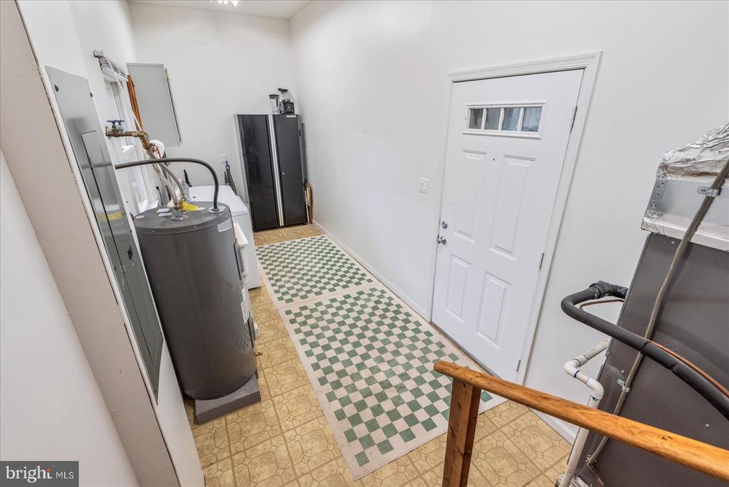 137 SEBASTIAN AVE