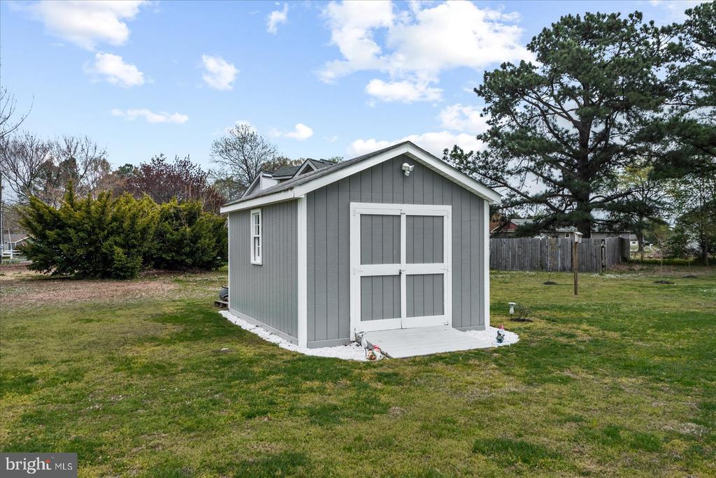 137 SEBASTIAN AVE