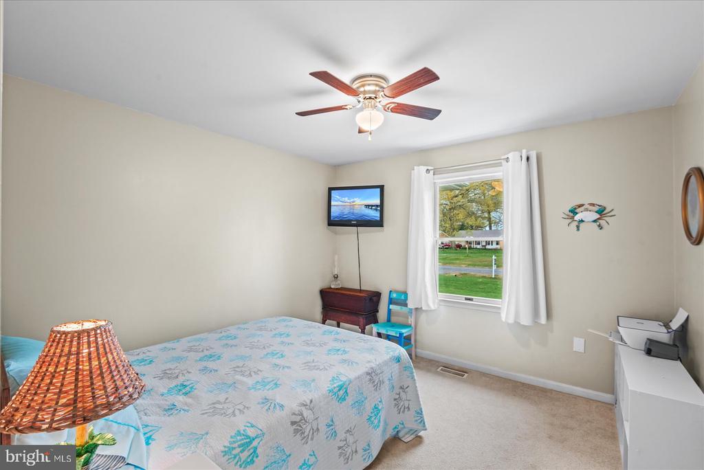 137 SEBASTIAN AVE
