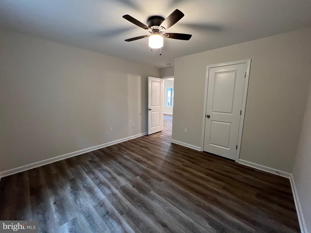 605 SHOREWOOD DRIVE
