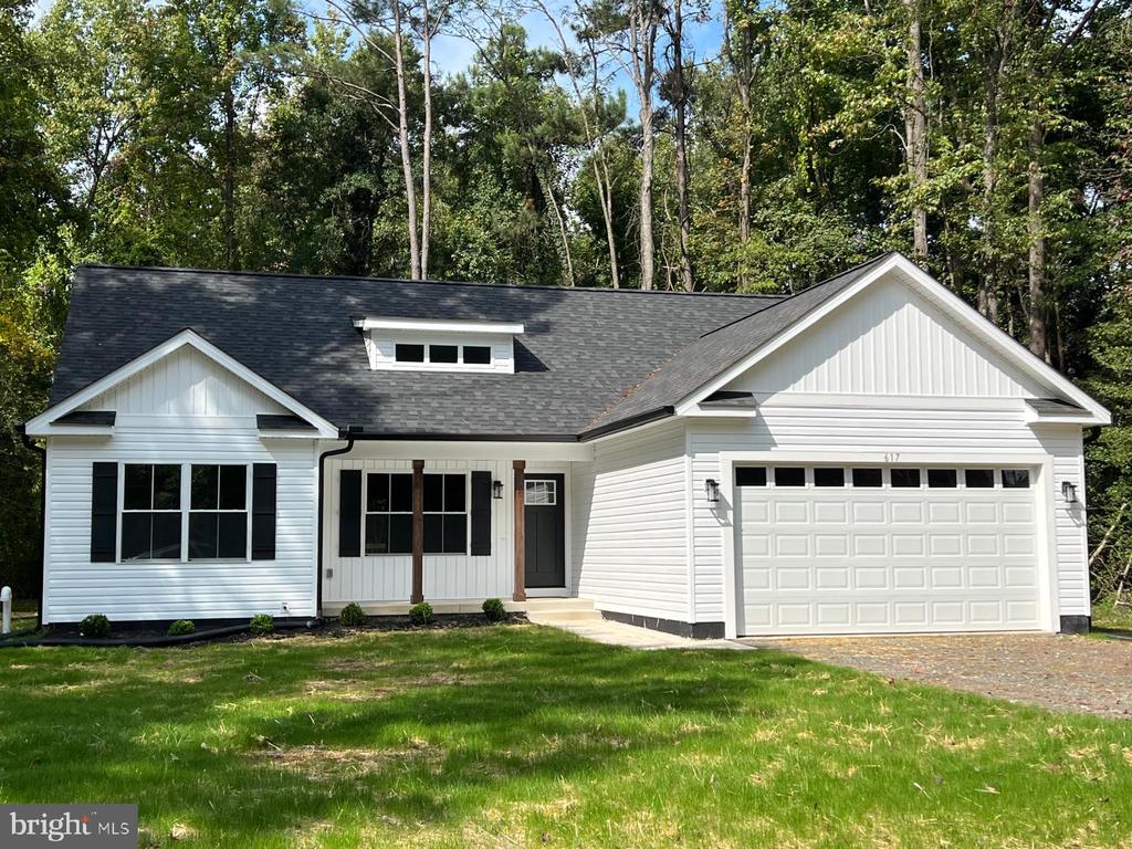 605 SHOREWOOD DRIVE