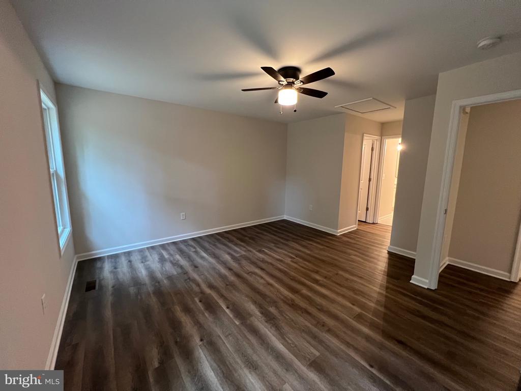 605 SHOREWOOD DRIVE