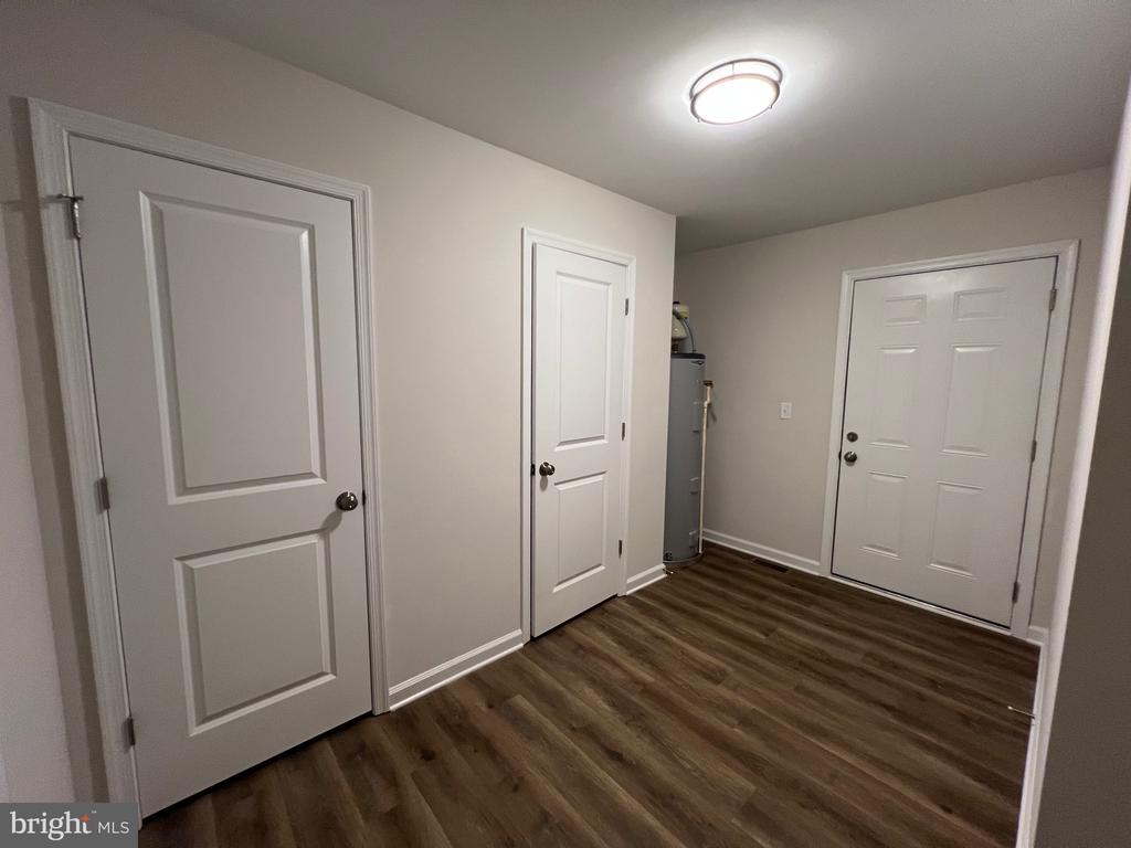 605 SHOREWOOD DRIVE