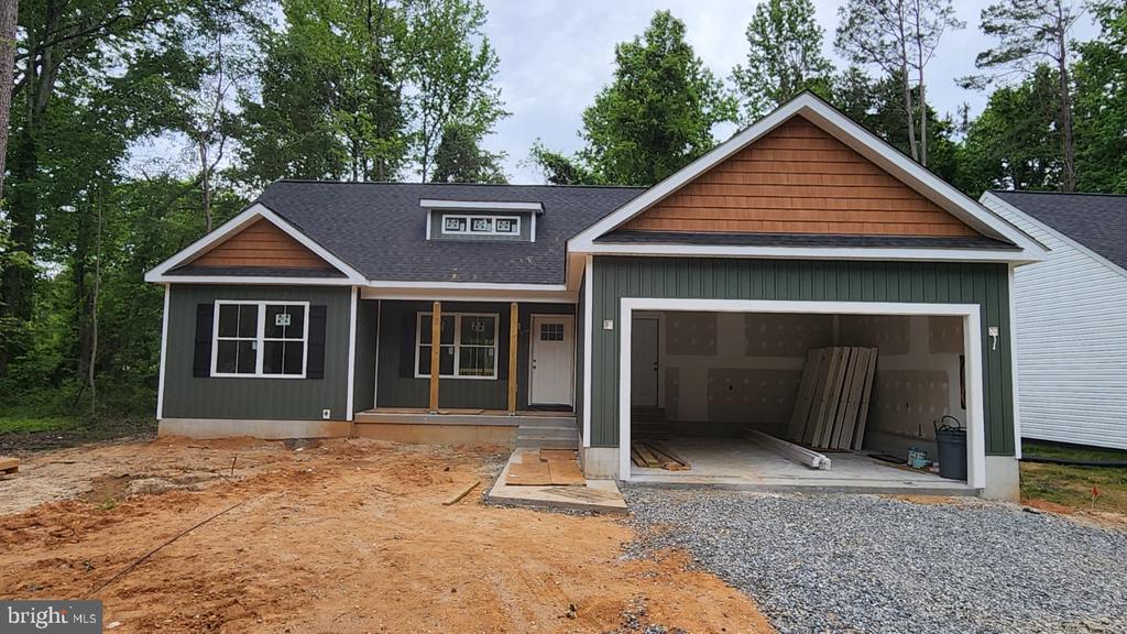 605 SHOREWOOD DRIVE