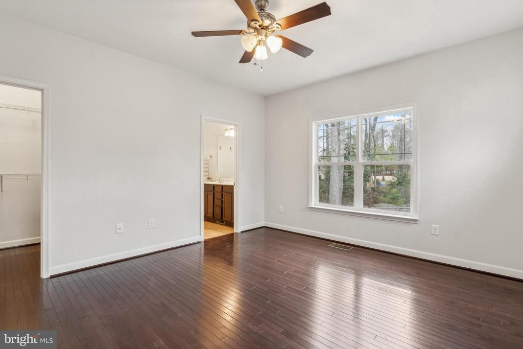 100 FORT KING DRIVE