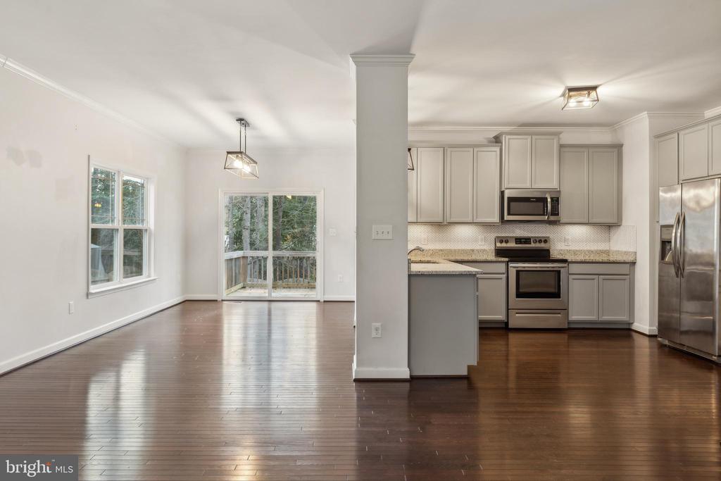 100 FORT KING DRIVE