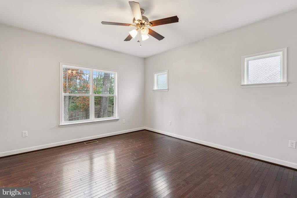 100 FORT KING DRIVE