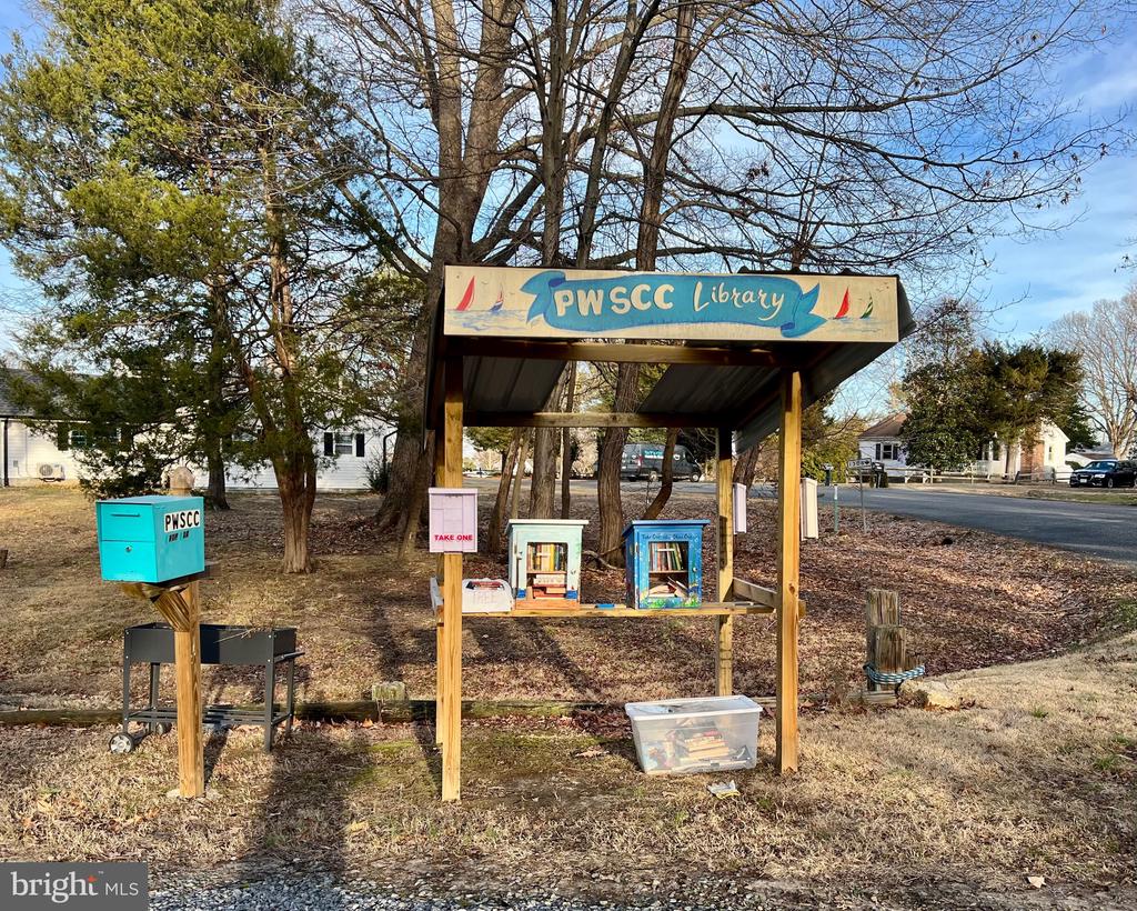 100 FORT KING DRIVE