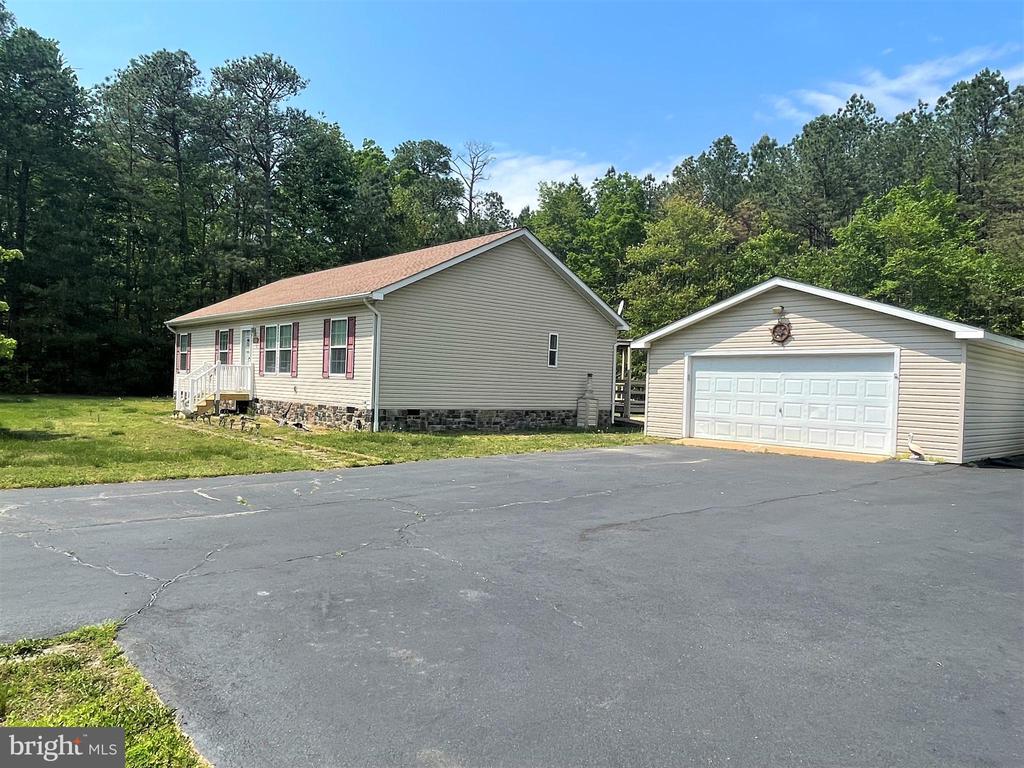 416 MONTICELLO DRIVE