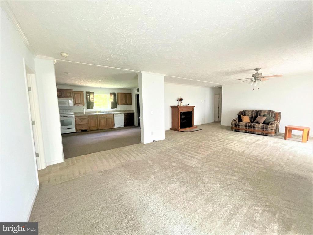 416 MONTICELLO DRIVE