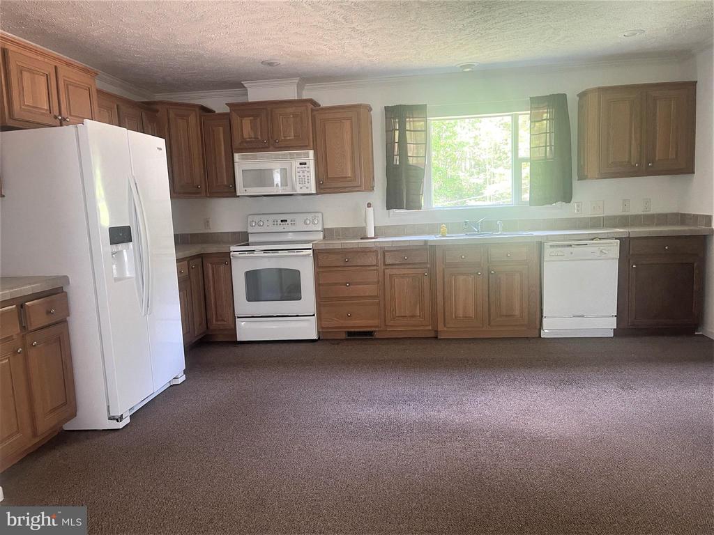 416 MONTICELLO DRIVE