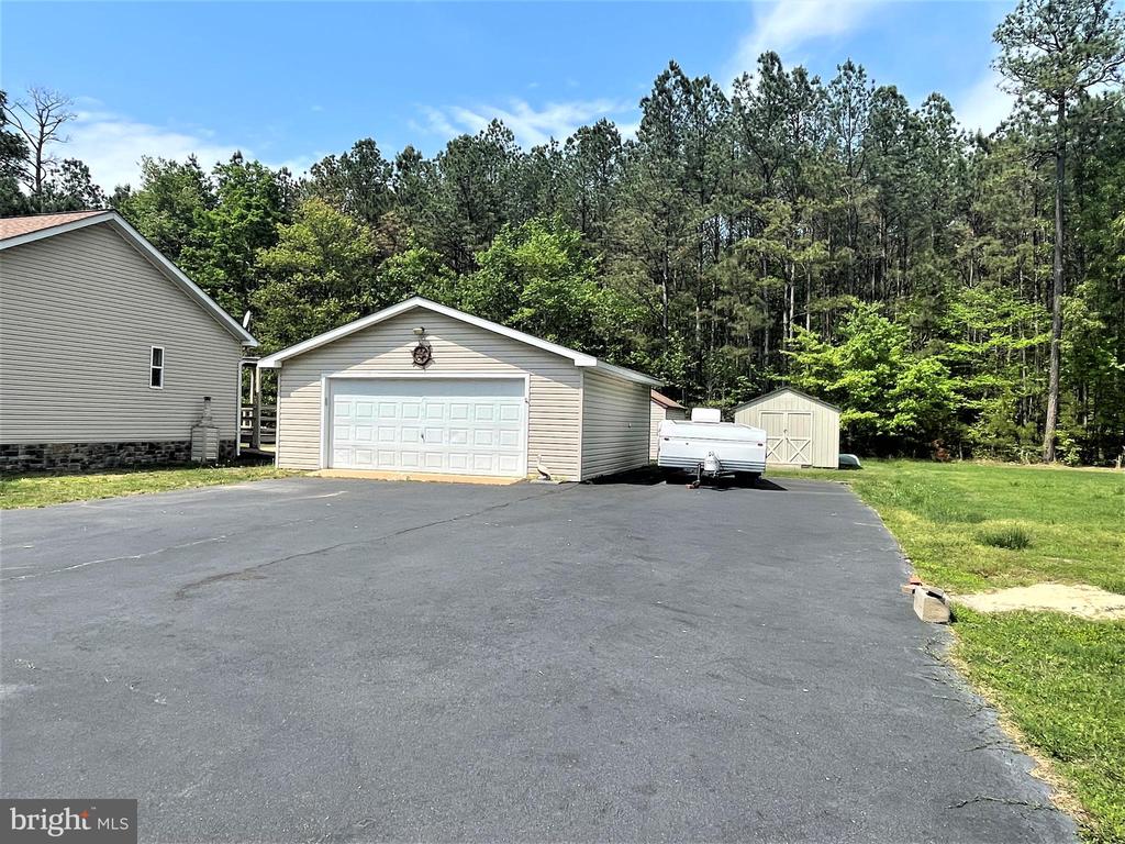 416 MONTICELLO DRIVE