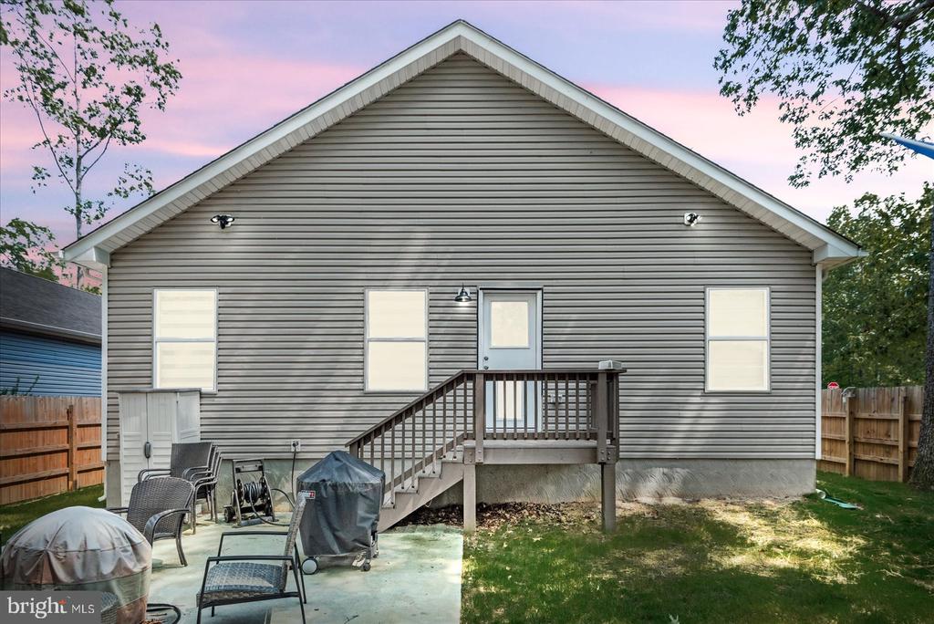 279 9TH STREET