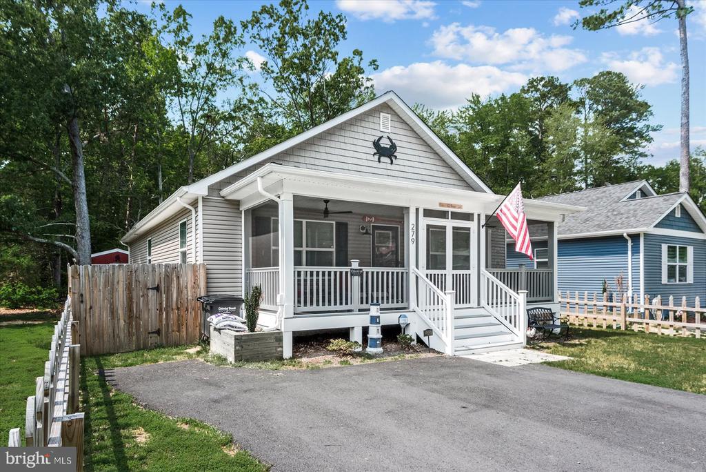 279 9TH STREET