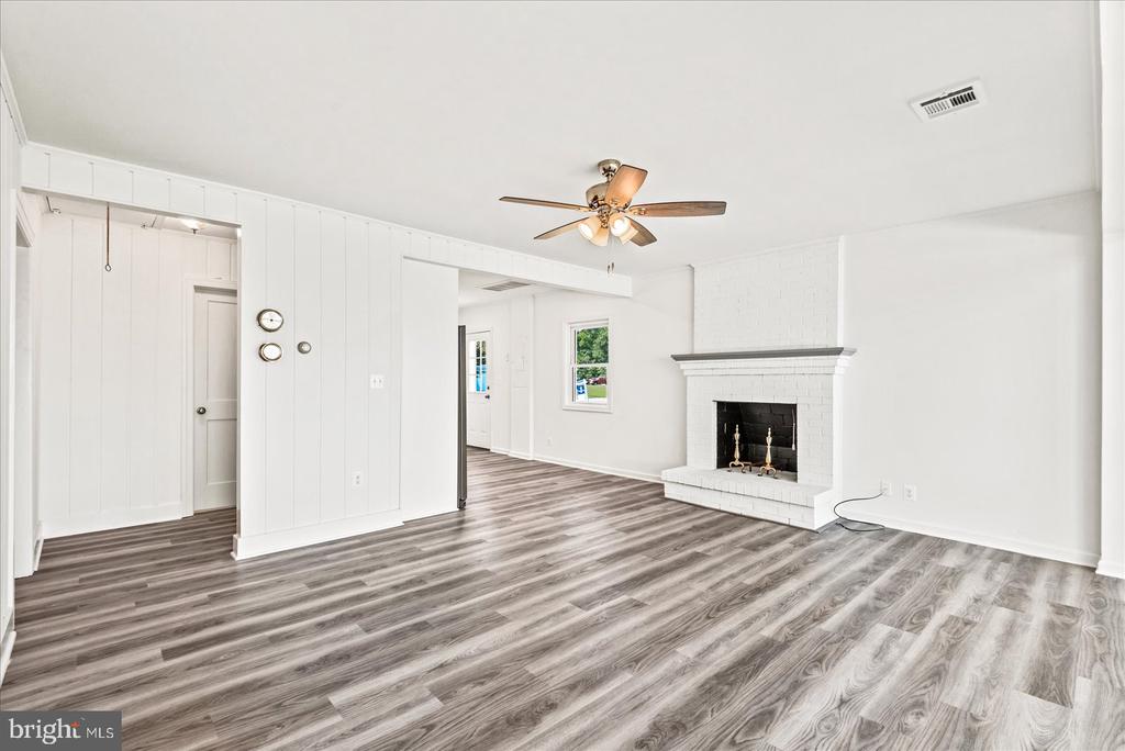 254 SHORE DRIVE