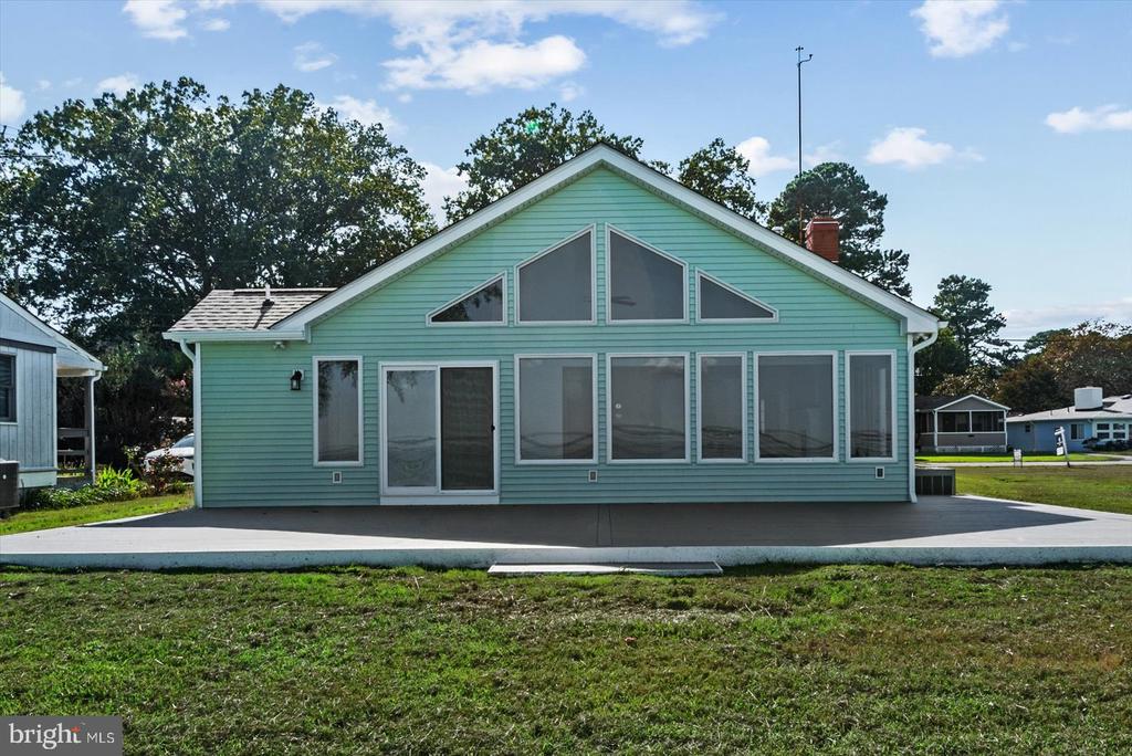 254 SHORE DRIVE