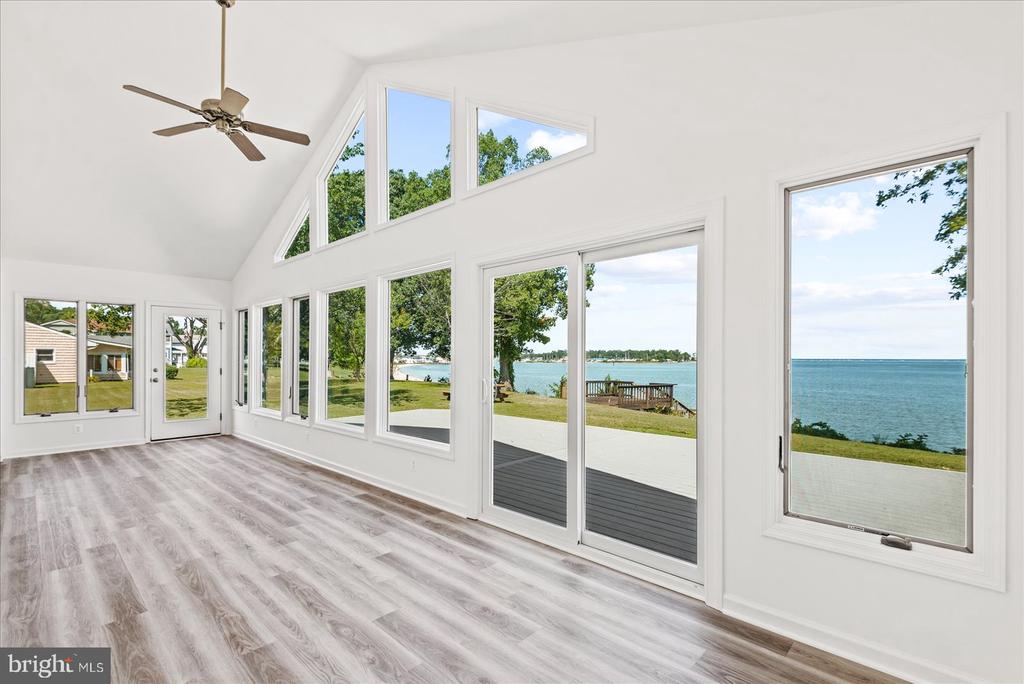 254 SHORE DRIVE