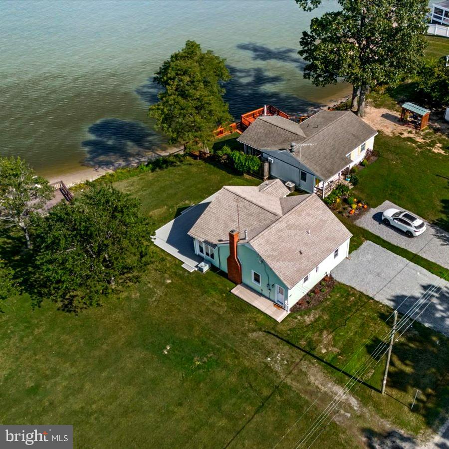 254 SHORE DRIVE
