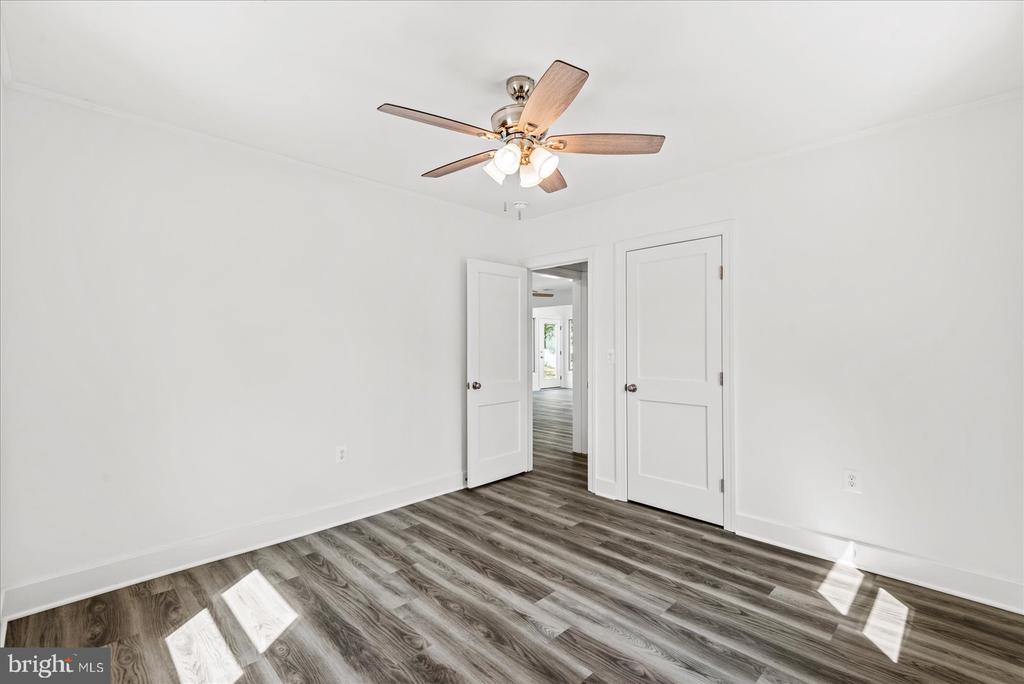 254 SHORE DRIVE