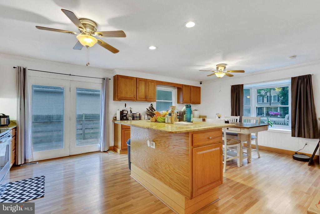 128 7TH STREET
