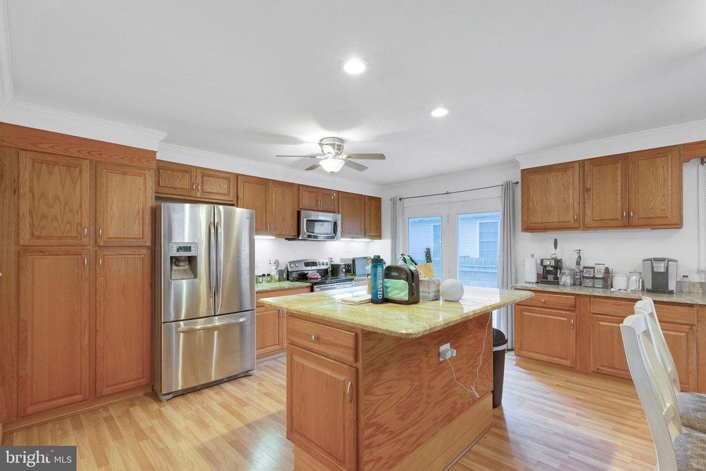 128 7TH STREET