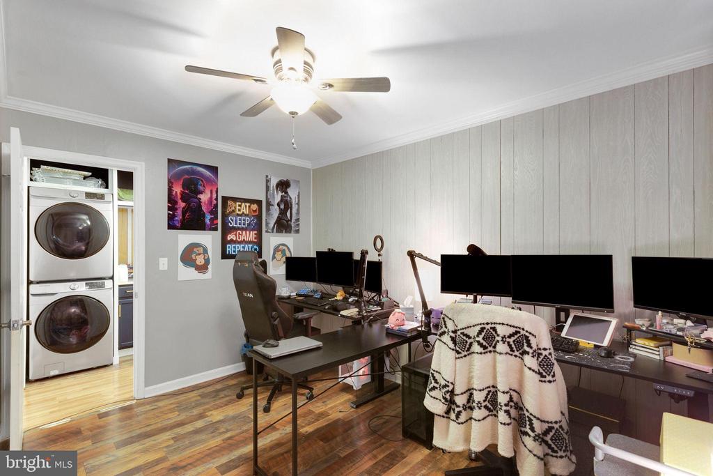128 7TH STREET