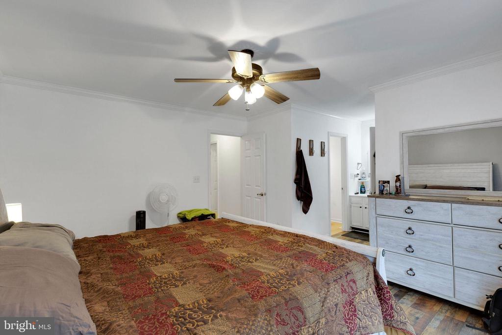 128 7TH STREET