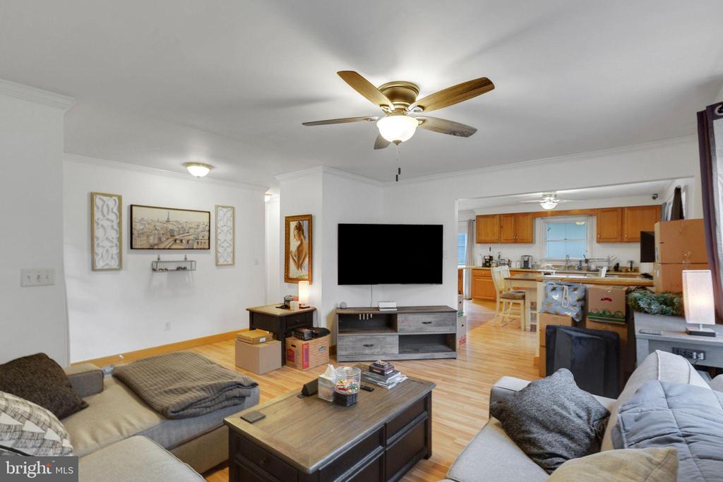 128 7TH STREET